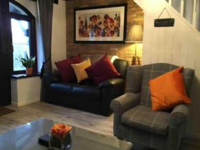Y Bwythyn - Lovely cottage in village of Spittal